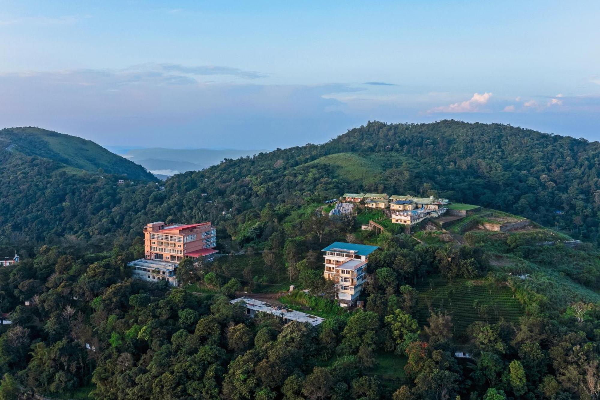 Pagoda Plantation Resort Pīrmed Esterno foto